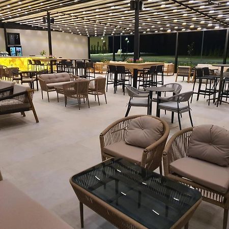 Amber Hotel Albania 스필 외부 사진
