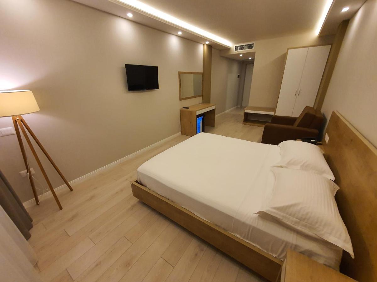 Amber Hotel Albania 스필 외부 사진