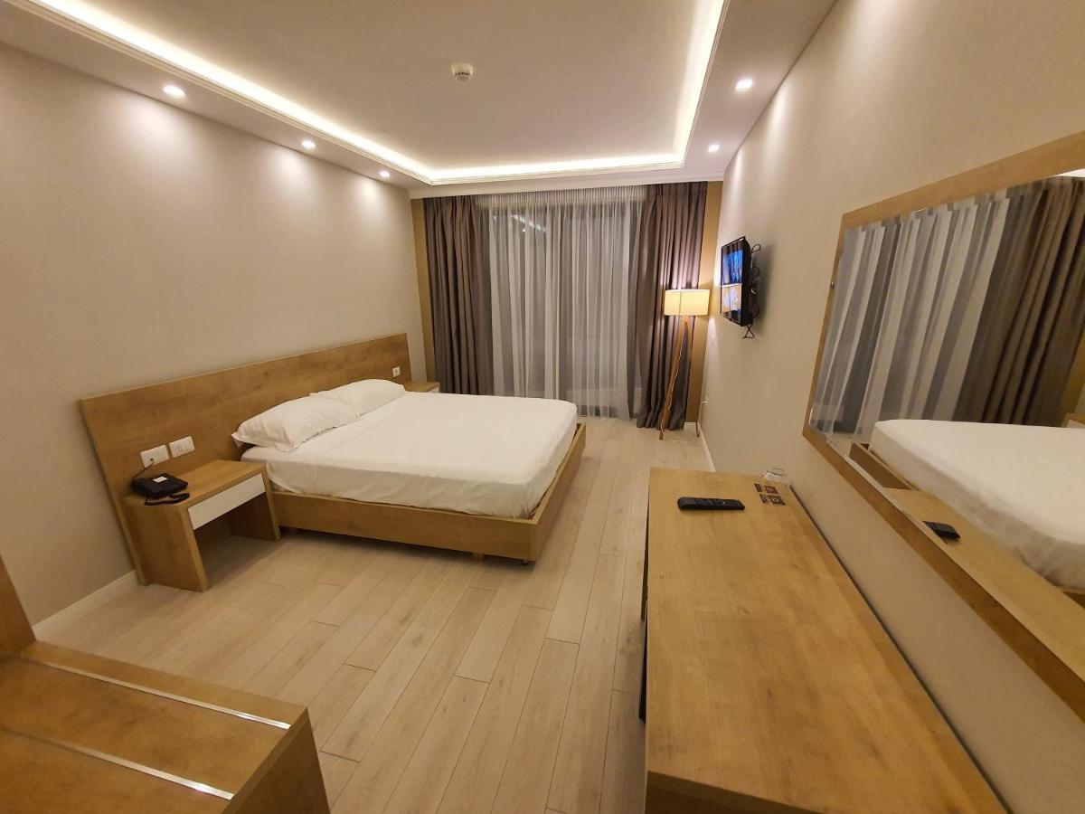 Amber Hotel Albania 스필 외부 사진