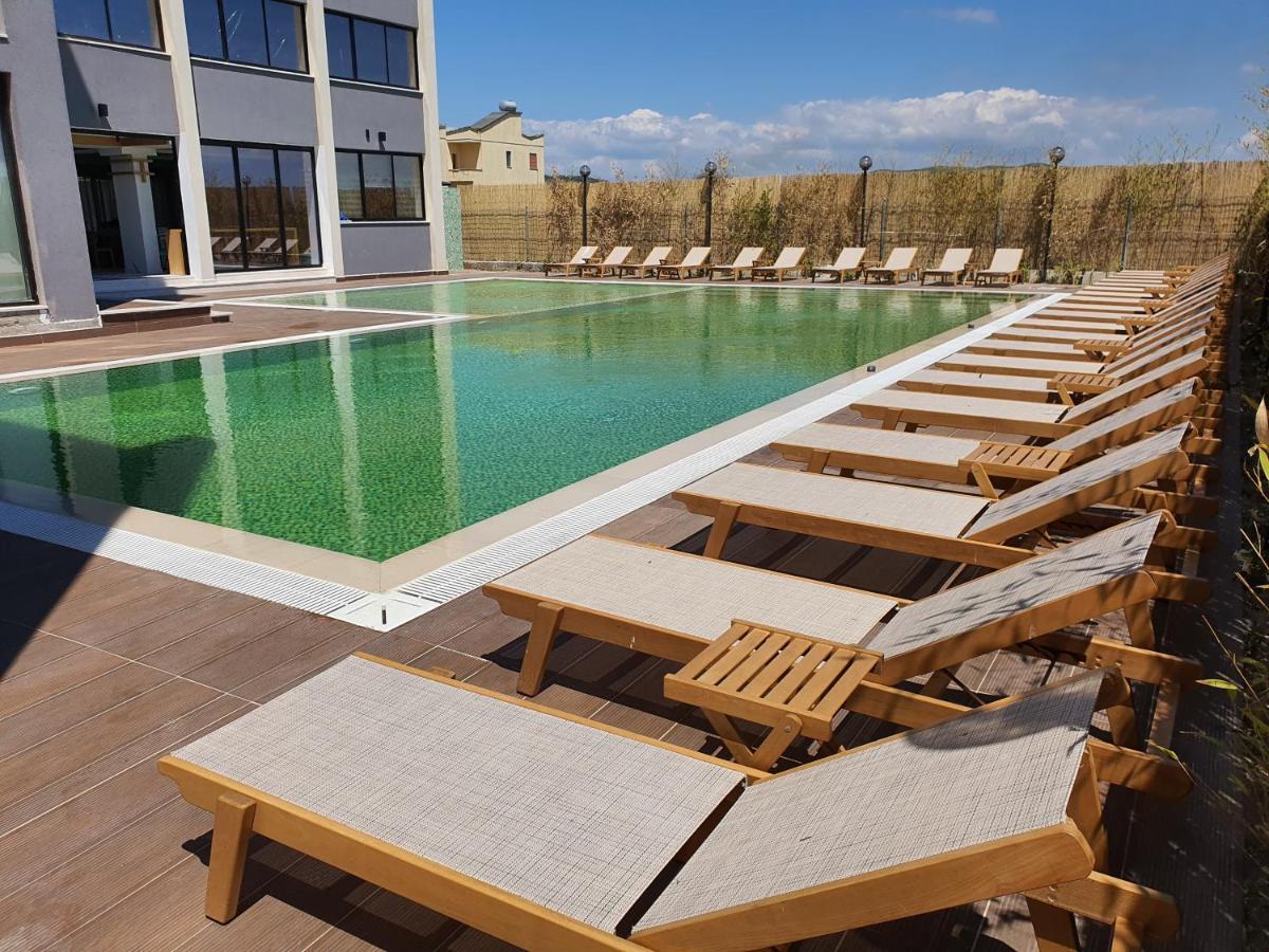 Amber Hotel Albania 스필 외부 사진