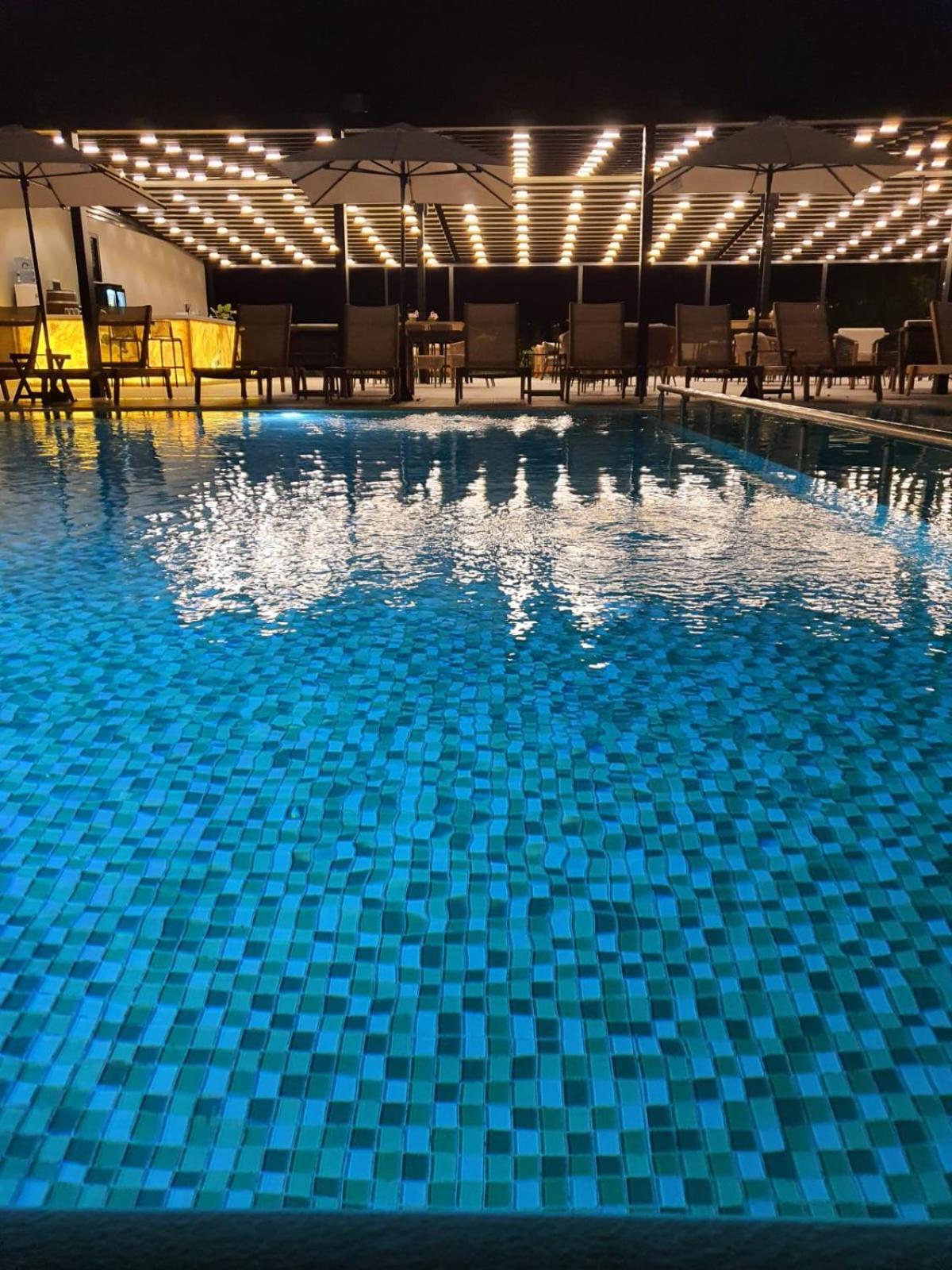 Amber Hotel Albania 스필 외부 사진