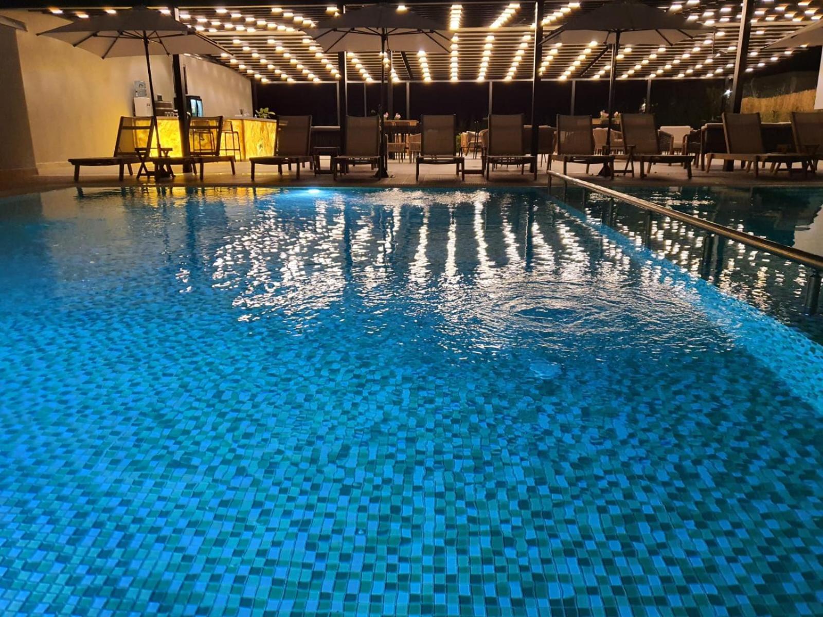 Amber Hotel Albania 스필 외부 사진