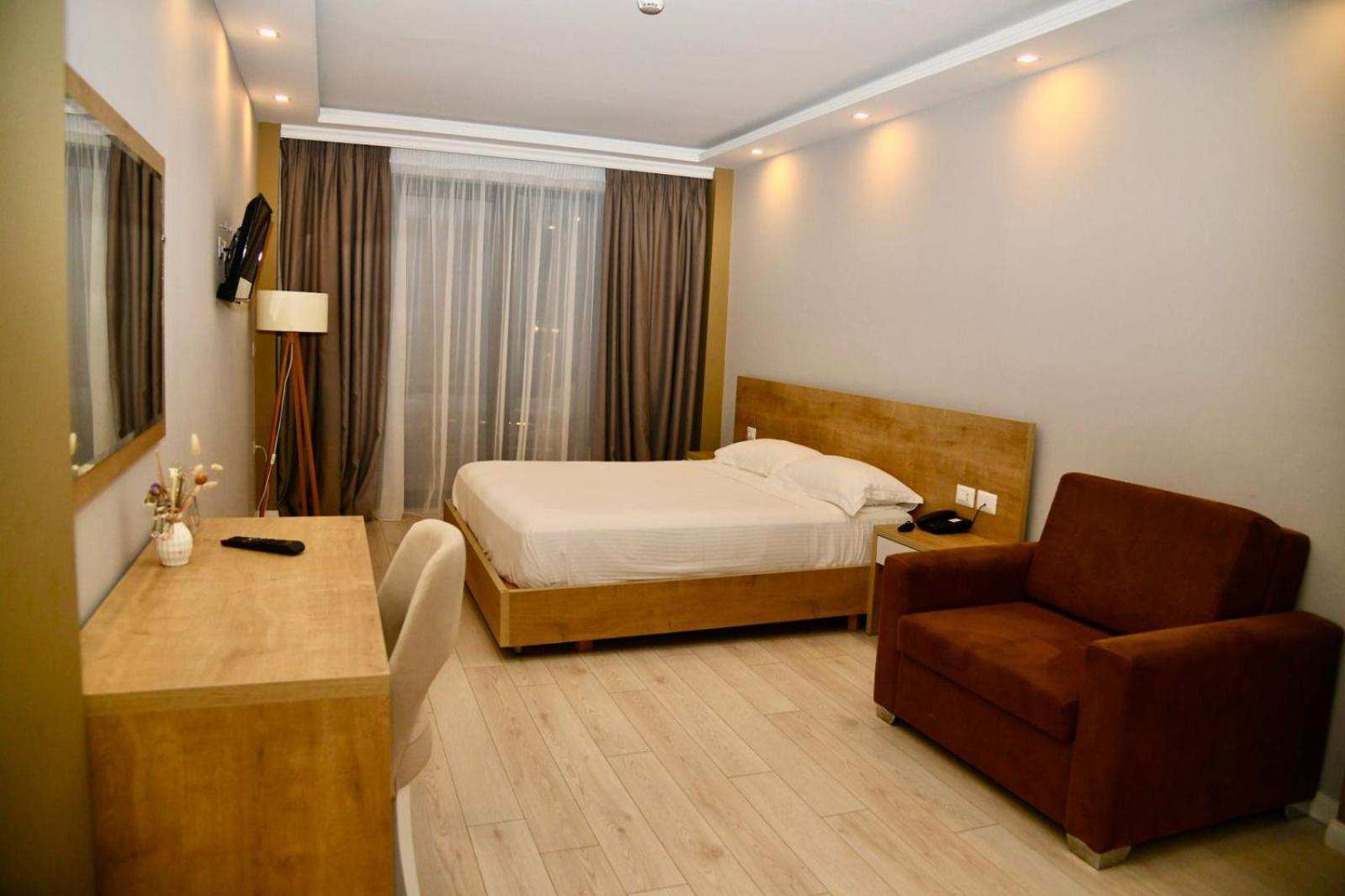 Amber Hotel Albania 스필 외부 사진